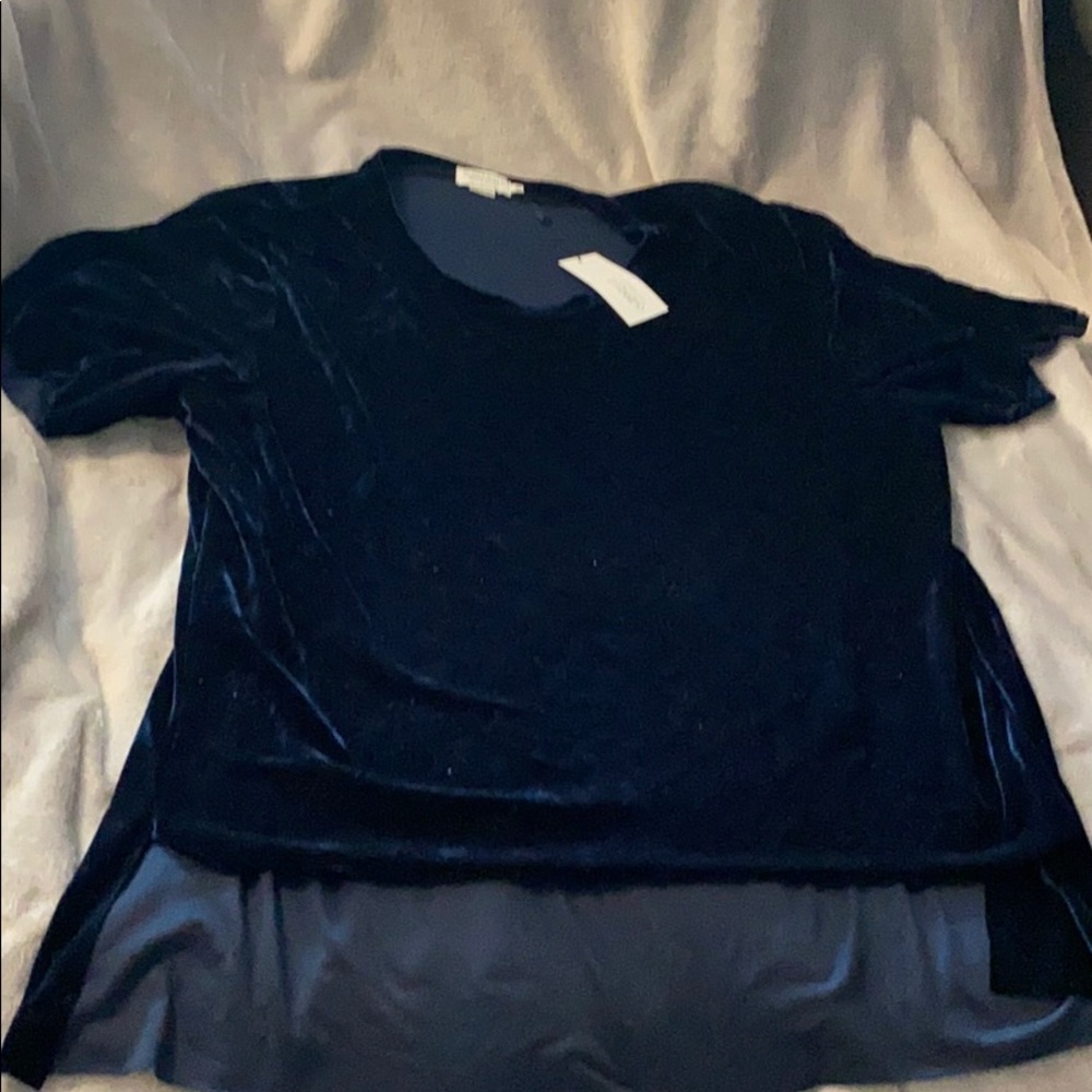 2x blue slitted hi lo t shirt brand new with tags